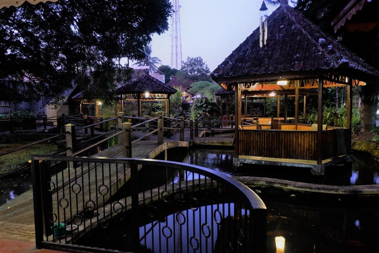 Hotel Minak Jinggo Banyuwangi  Exterior foto